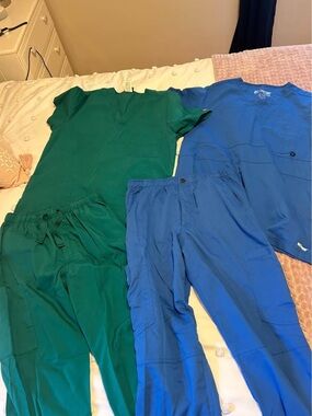 Men’s Medical Scrubs Sets x2